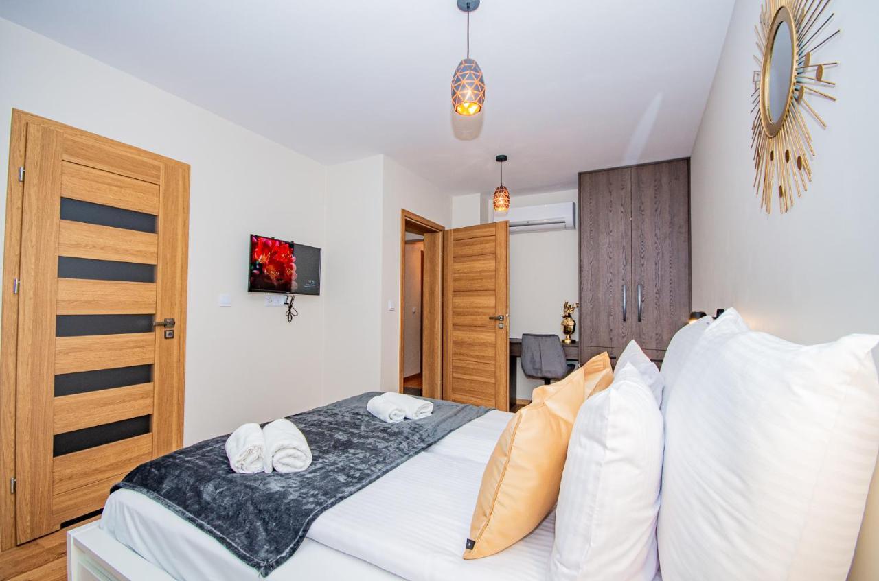 Inpoint Spacious Apartments Near Main Square & Kazimierz District Krakkó Kültér fotó