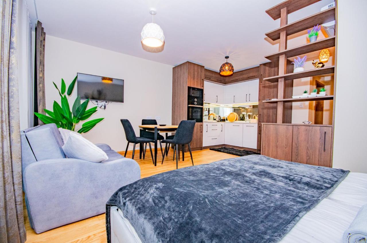 Inpoint Spacious Apartments Near Main Square & Kazimierz District Krakkó Kültér fotó