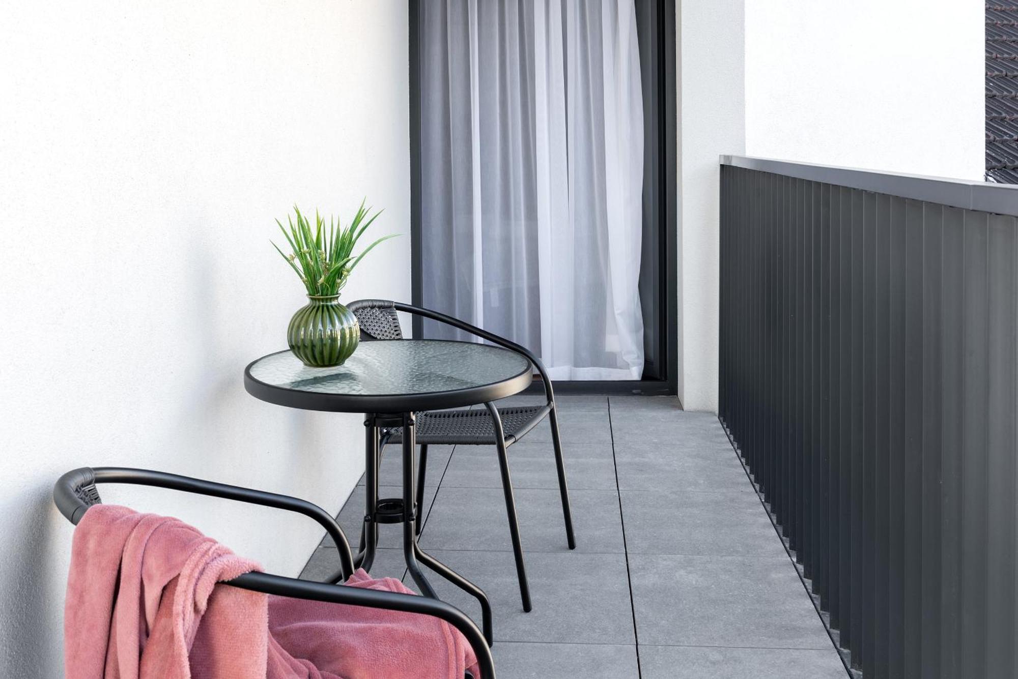 Inpoint Spacious Apartments Near Main Square & Kazimierz District Krakkó Szoba fotó