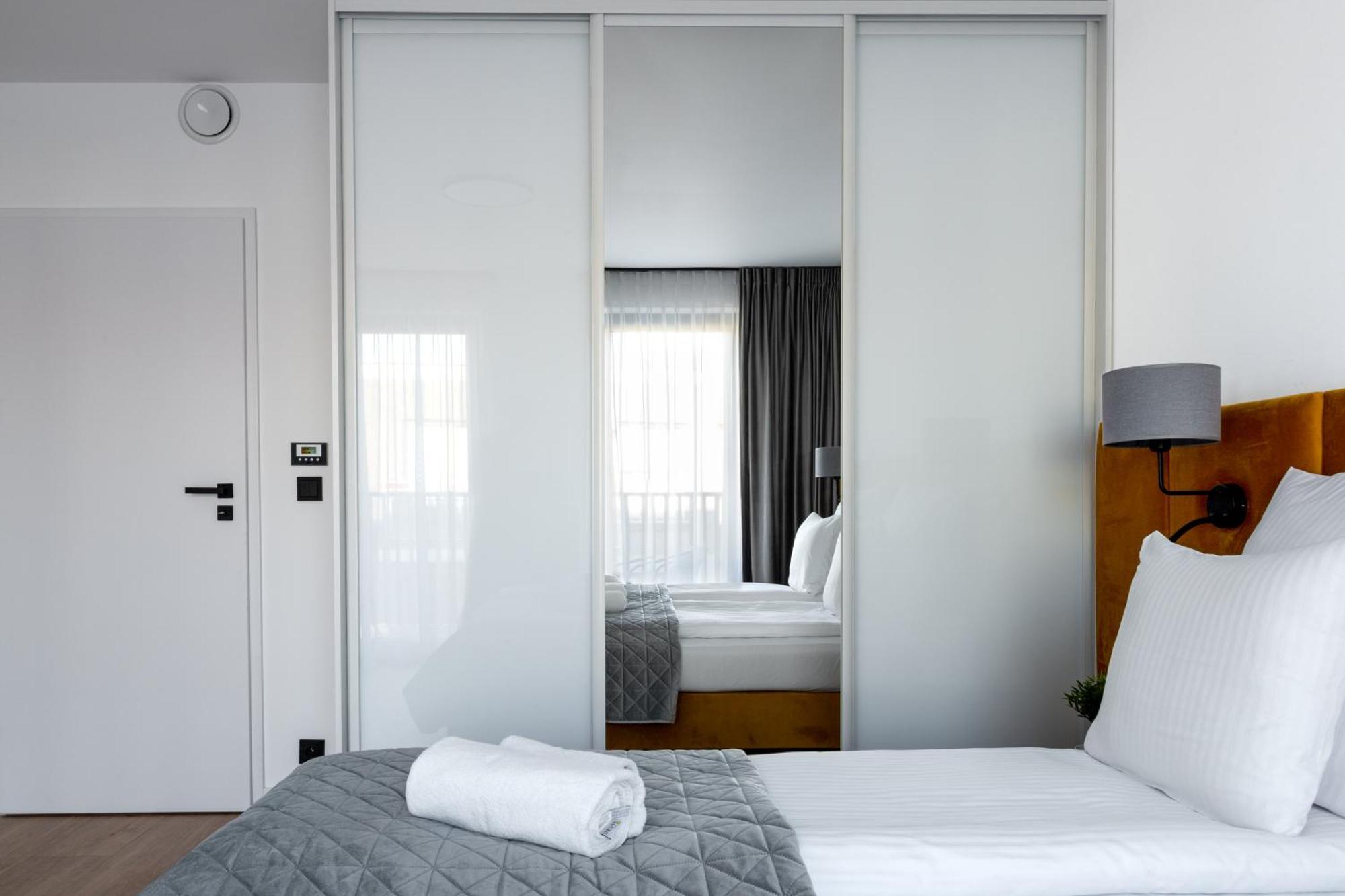 Inpoint Spacious Apartments Near Main Square & Kazimierz District Krakkó Szoba fotó